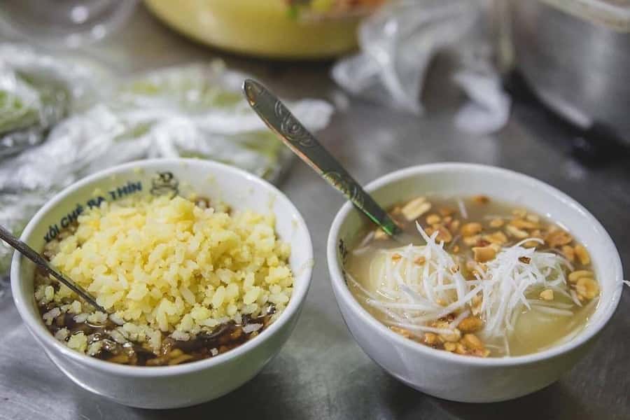 Weekend Hanoi Night Market & Street Food Tour - Eating your way through Hanoi’s street food