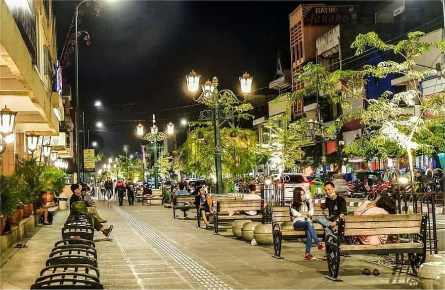 Yogyakarta: Night Walking and Street Food Tasting Tour - Is $48 good value?