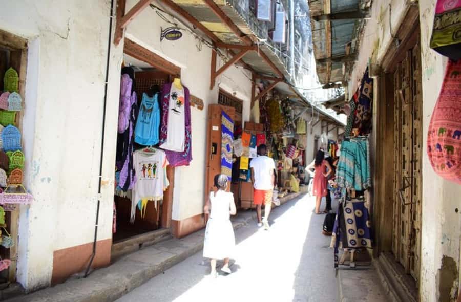 Zanzibar: Stone town tour, Prison island & night food market - Timing, comfort, and practical limits